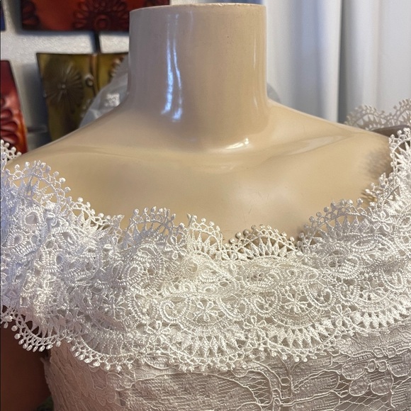 Whithe - Picture 2 of 2